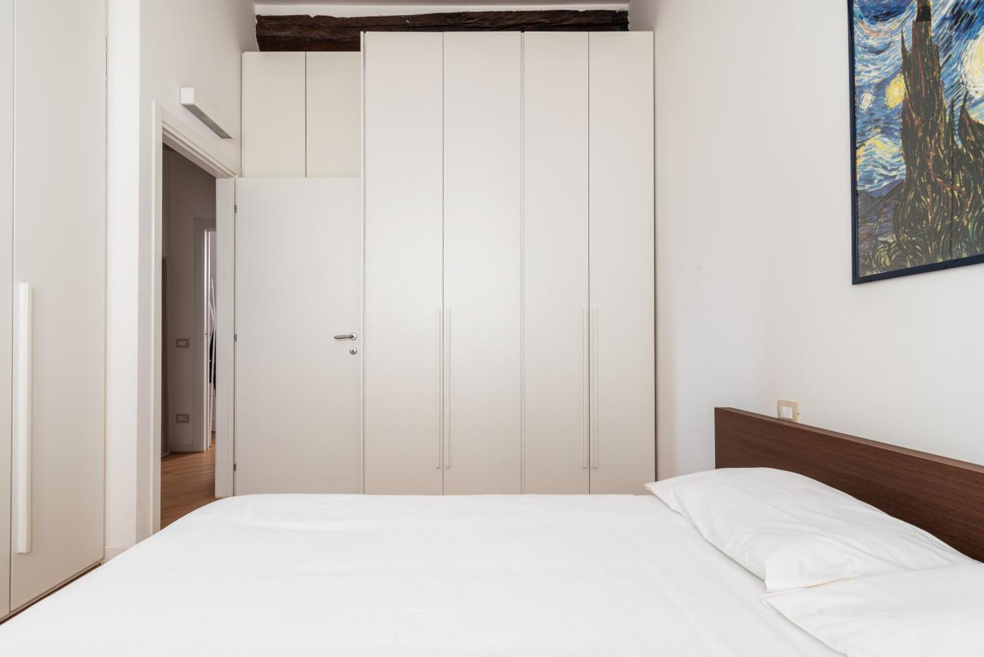 Ampio E Luminoso Trilocale In Zona Moscova Appartement Milan